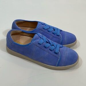 Vionic Sneakers 8.5 Blue Suede Slip On NWOT Never Worn Comfort Sneaker